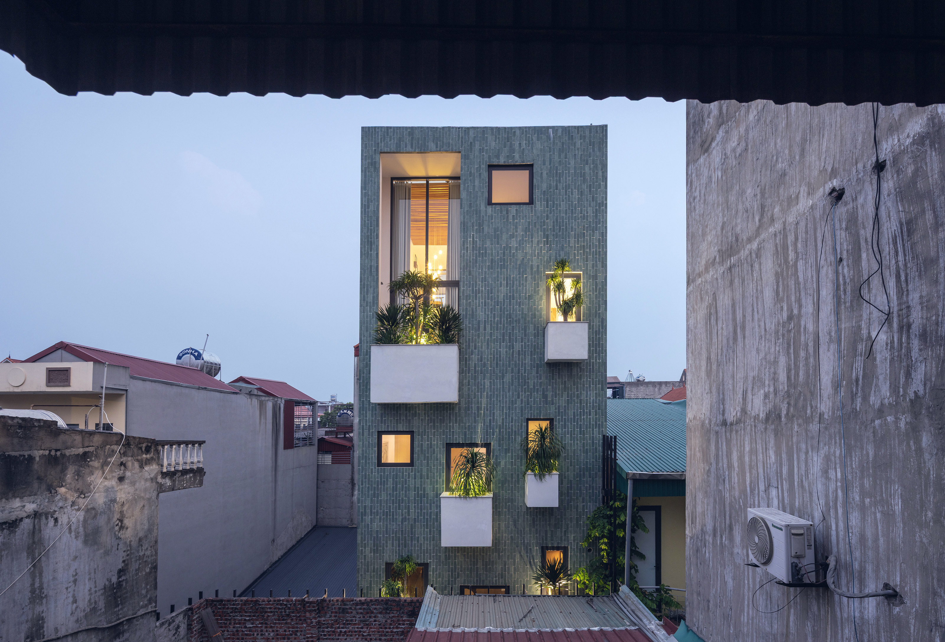 YV House