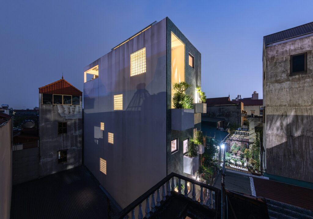 YV House